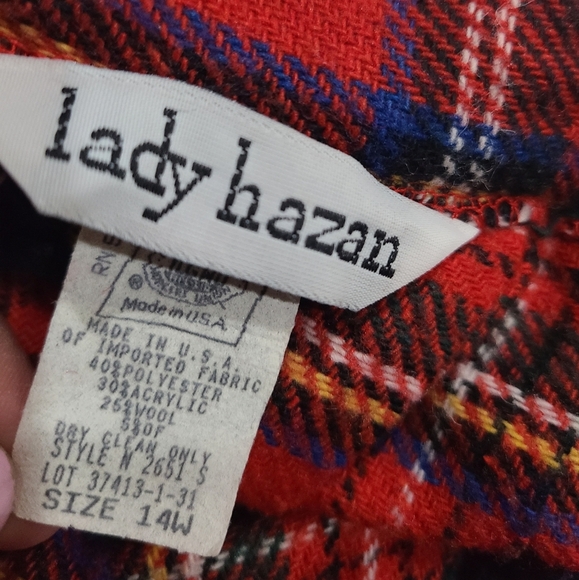 VTG 80' Lady Hazan women's red  Tartan plaid skirt with gold buttons size 14  W - Picture 4 of 7